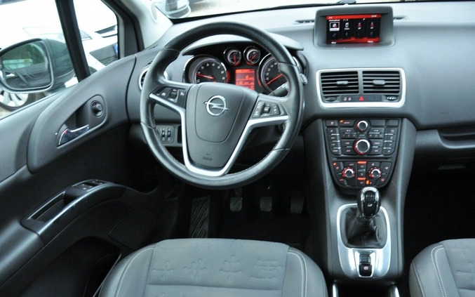 Opel Meriva cena 34800 przebieg: 99000, rok produkcji 2015 z Zwierzyniec małe 121
